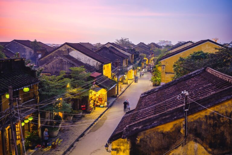 Tour 3 ngày 2 đêm Tp Hồ Chí Minh – Huế – Hội An